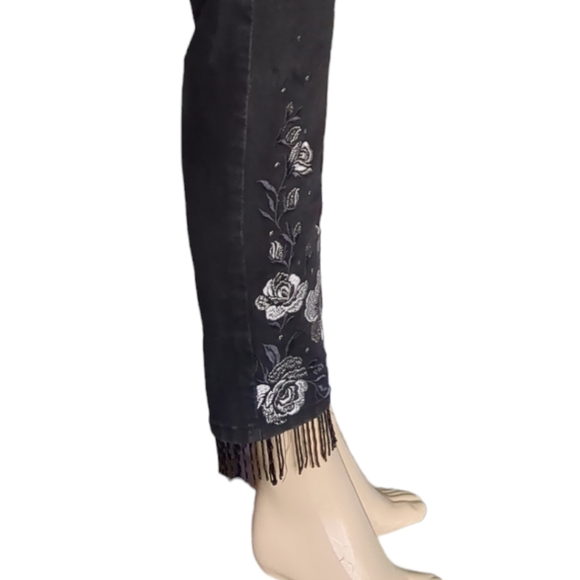 DG2  Diane Black Embellished Beaded Five Pockets Ankle Gorgeous pants Size 8. - Picture 6 of 17